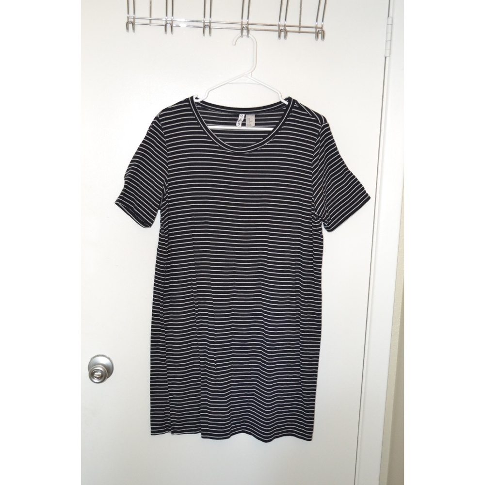 H&M TShirt Dress (FREE with $20 purchase)